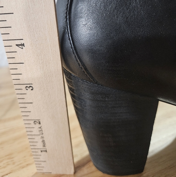 UGG Claudine Tall Boots 8 - Picture 7 of 8